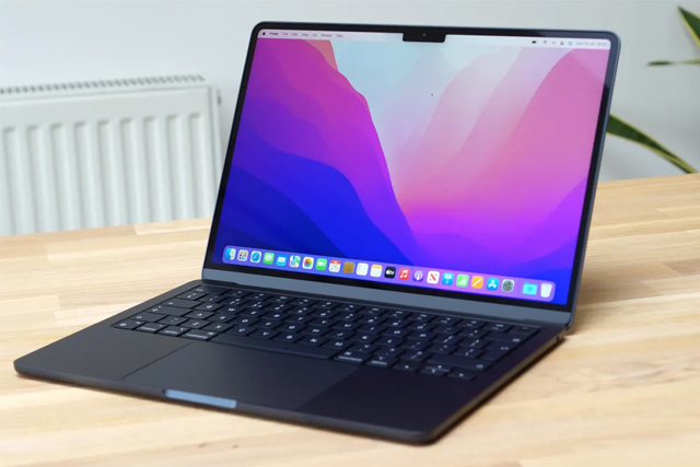 Apple MacBook Air (M2) Review: The Best Laptop Just Got Better